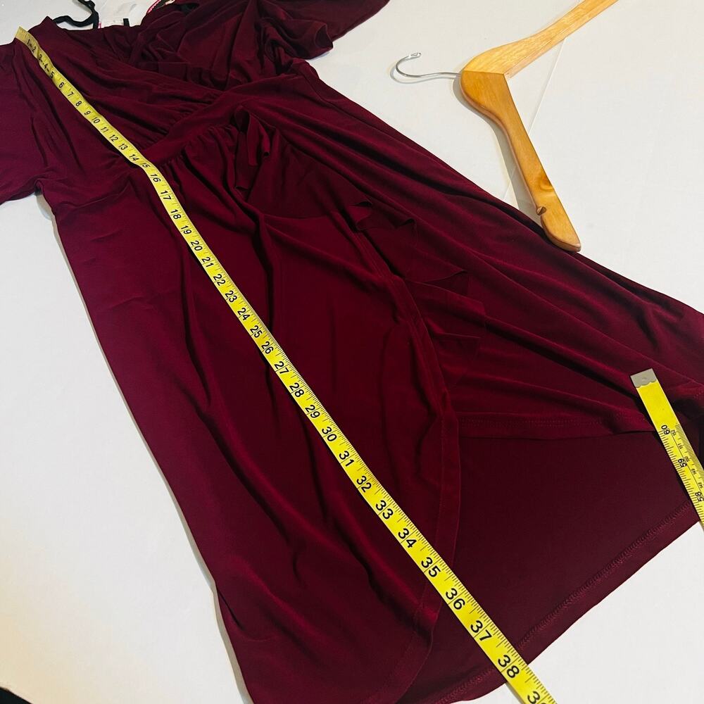 Paper Doll Ruffle Short Sleeve Dress Size S Small Burgundy NWT - Picture 5 of 6